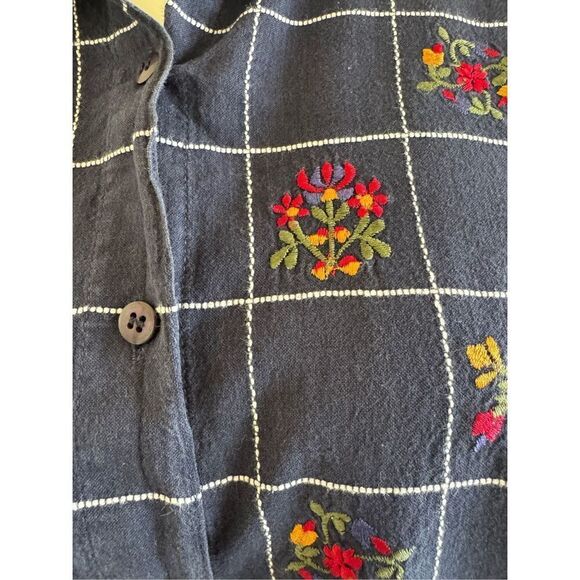 Maggie & Max L 100% cotton plaid floral embroidered button up shirt blue pinstri - Picture 4 of 5